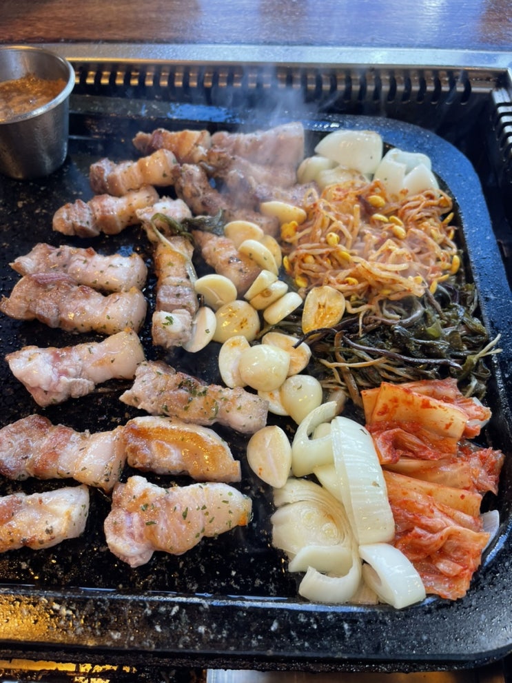  제주여행 제주맛집 애월흑돼지 애월고깃간 흑돼지오겹살과 김치찌개 볶음밥까지 완벽한 하루 후기