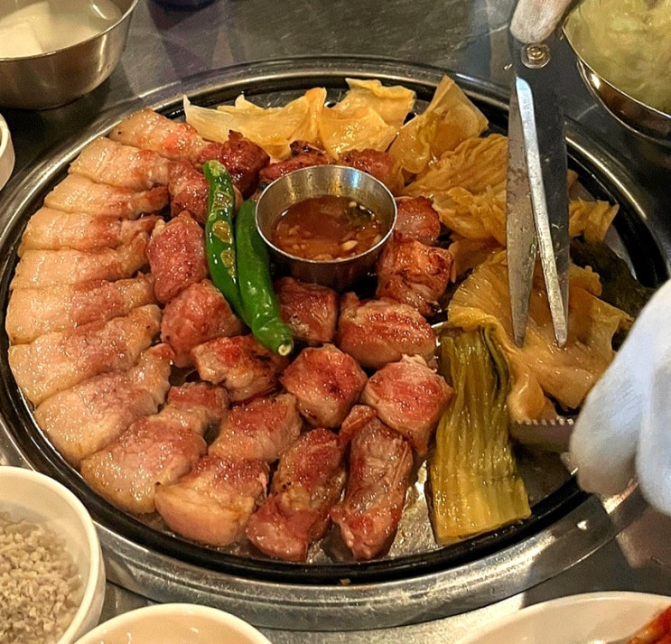  [ 서면 ] 서면 회식장소로 유명한 서면 고깃집 “ 부산댁 ” / 모듬한판 소짜