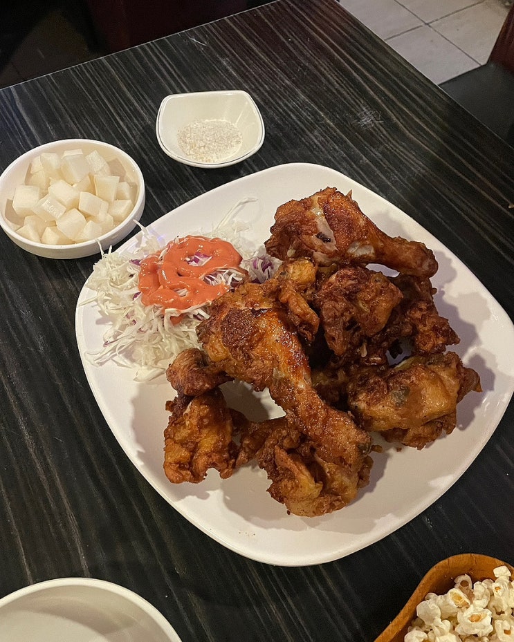 사당에서 제일 유명한 전통 치킨 맛집! '21c호프 치킨'