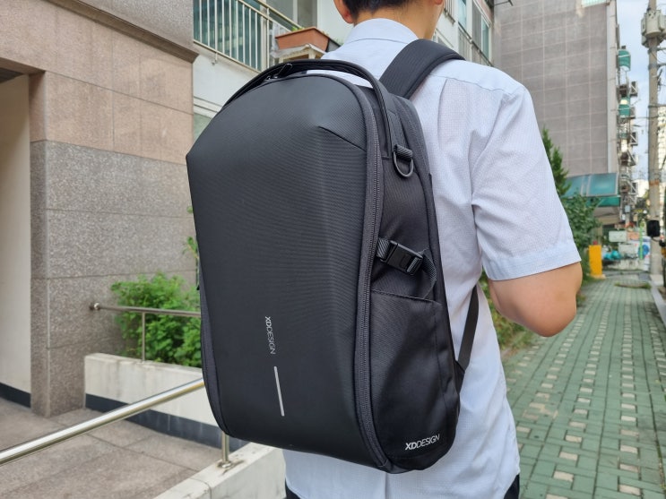  엑스디디자인 더비즈 남자직장인백팩, 직장인가방 실사용기기