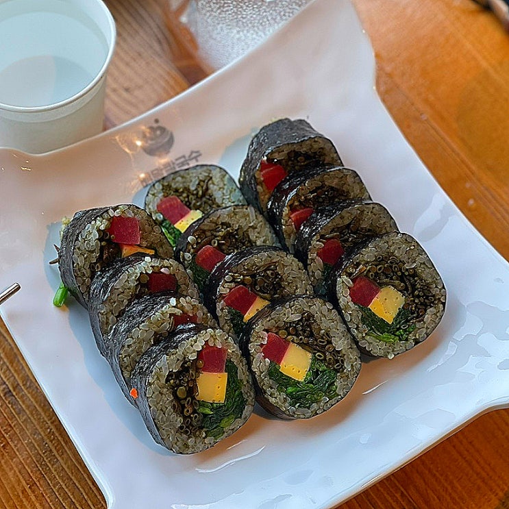  마산 밥집 뷰는 멋지지만 내돈내산 솔직리뷰 : 배말칼국수김밥 마산점