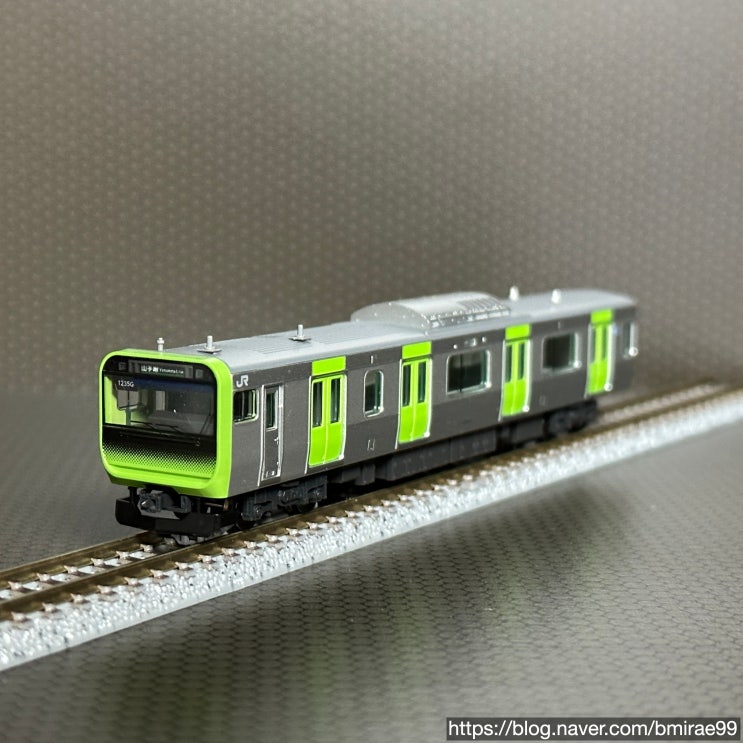  [1/150 철도] JR 동일본 E235계 전동차(도쿄 야마노테선) - Tomix First Car Museum