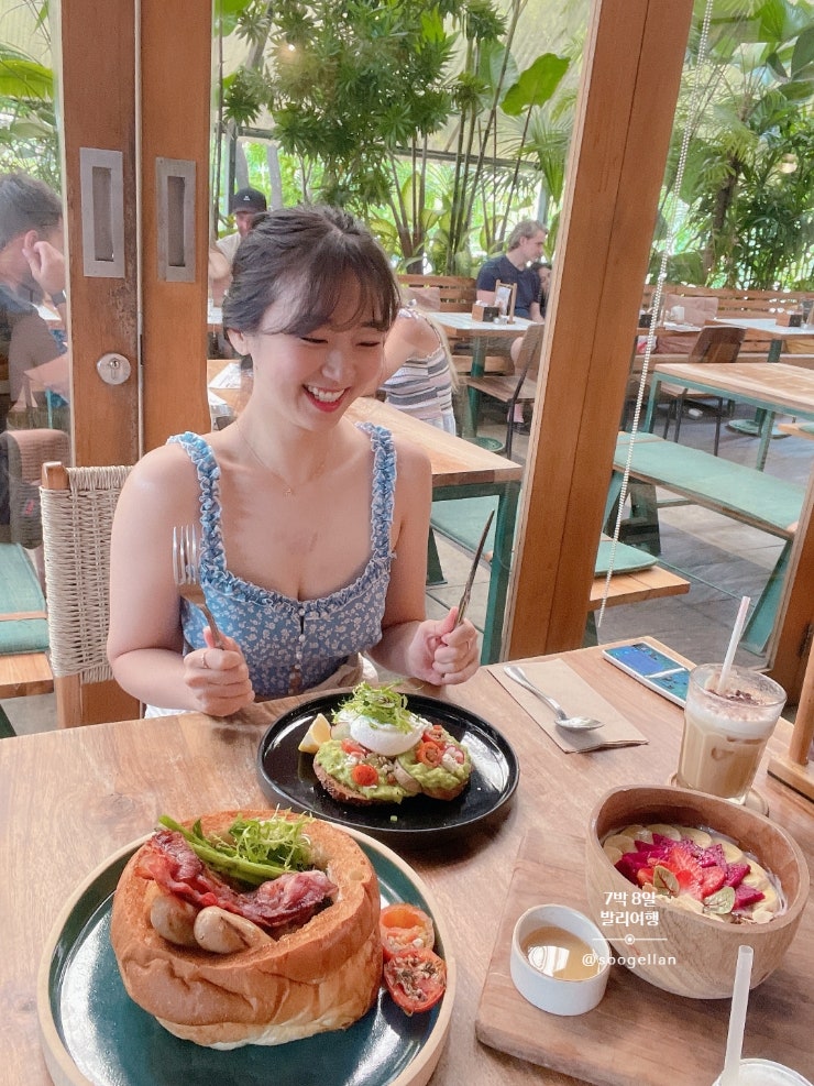  발리 스미냑 인생 브런치 맛집 [Livingstone 리빙스톤] 아사히볼, 아보카도 토스트 추천 / 매장내부, 디저트, 베이커리 등 메뉴, 가격