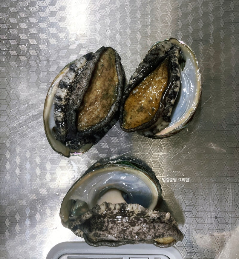 전복 손질 전복 손질법 전복 손질방법 전복내장손질 전복손질 모래주머니 전복 손질하는법