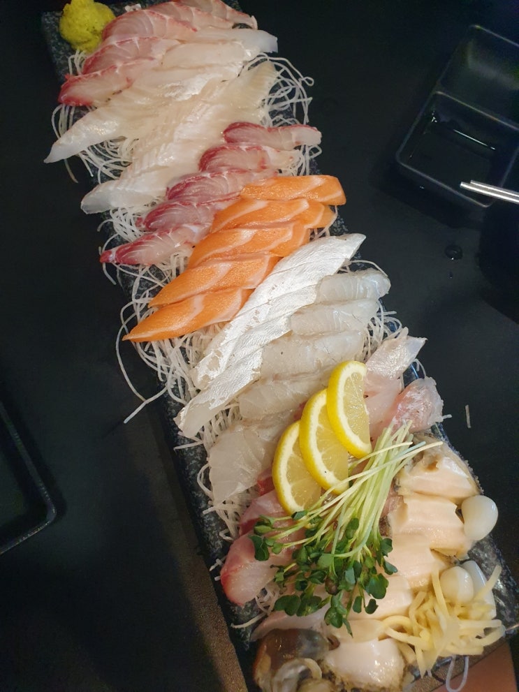 노량진 맛집 해물포차꼴통 1호점 모듬회(대) 셀프초밥 만들어 먹기