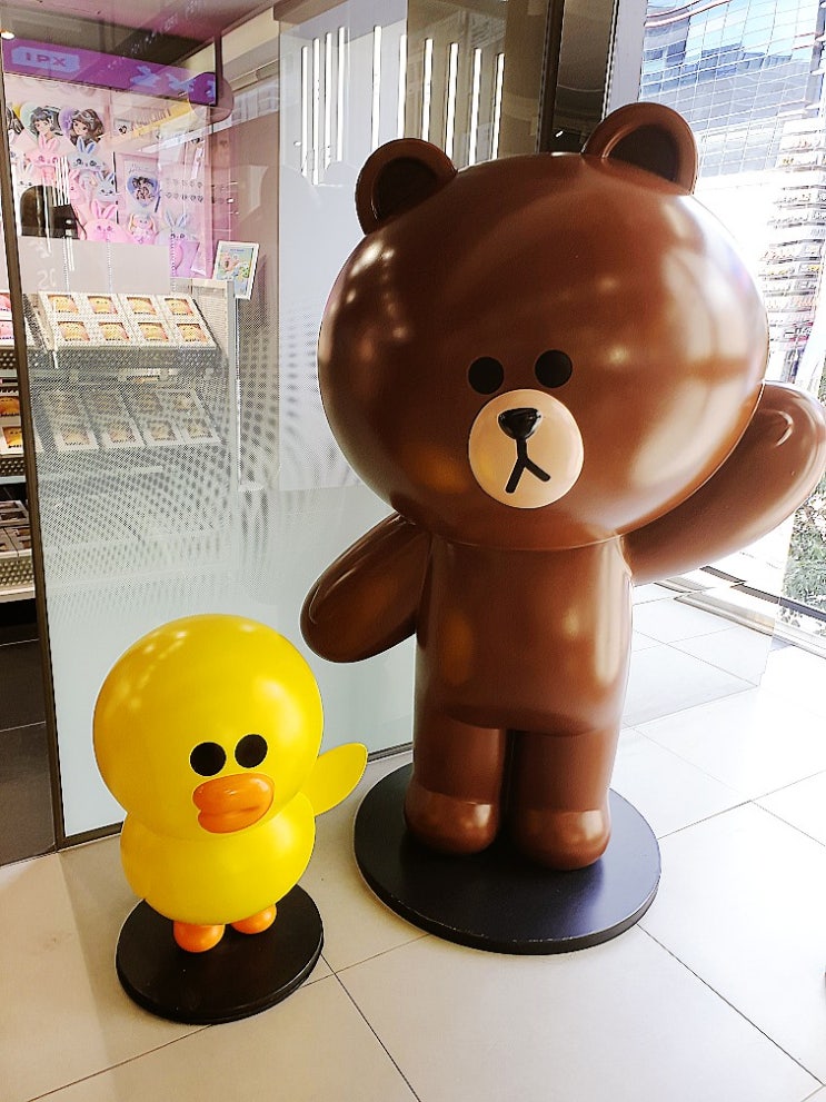 귀엽고 예쁜 상품이 많은 강남 라인프렌즈 플래그십스토어 귀엽고 예쁜 상품이 많은 강남 라인프렌즈 플래그십스토어