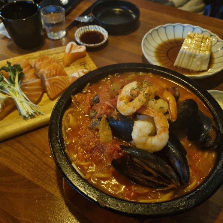  사당역 이자카야 연어&토마토홍합 스튜 맛집 네꼬