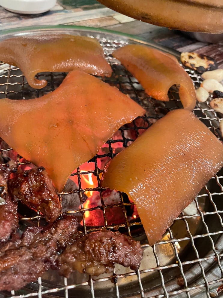  부산 온천천카페거리주변 가성비좋은 고기집 "육대감"