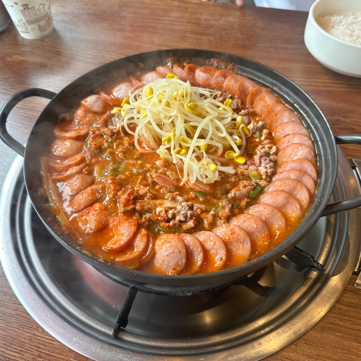  [구로/구디맛집] 킬바사 소시지 한가득! 부대찌게 맛집 "부대찌게대사관 구로디지털본점"