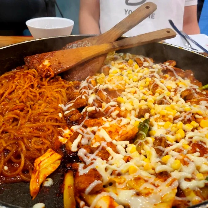 동래 밥집 유가네닭갈비 동래역점