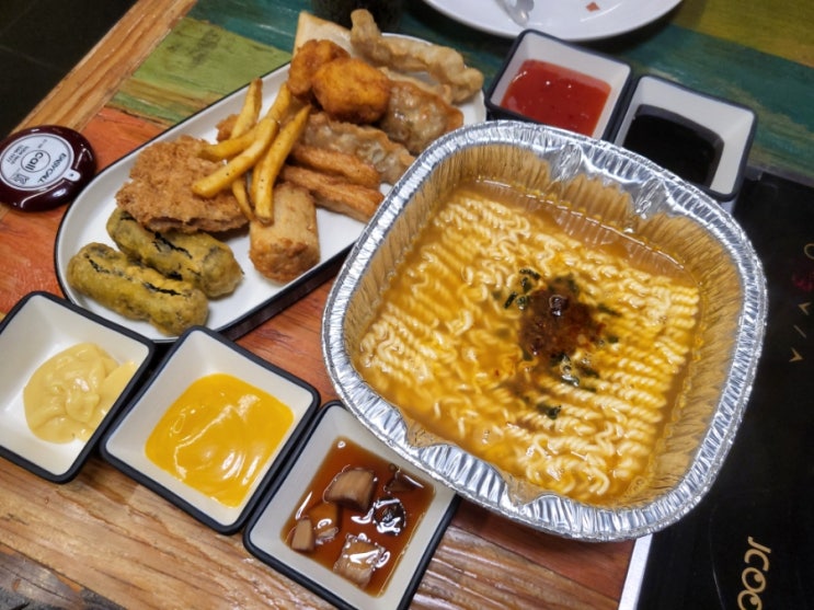  대구 동성로 떡볶이 무한리필 [더마니무] 재방문후기