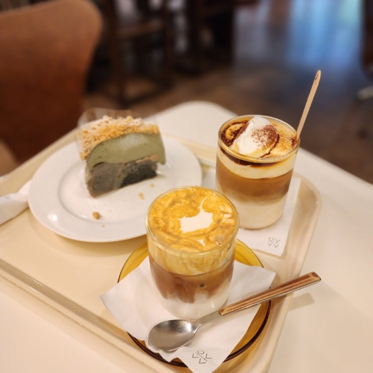  카페 소소취향 부천 크림 맛집 아인슈페너 크림라떼