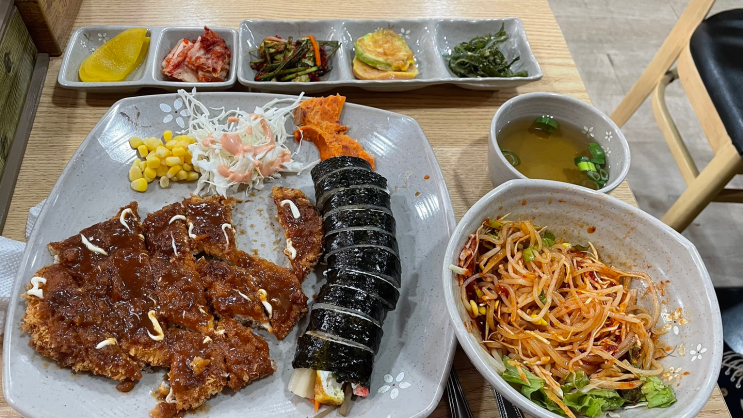  마두역 혼밥식당 모닝롤김밥집 메뉴고민 될때는 세트메뉴