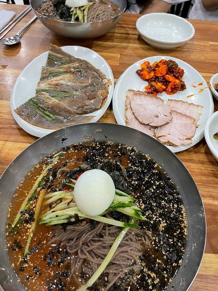  부산 가야동맛집 로컬맛집 추천! 정주영회장맛집 막국수 수육맛집 : 강릉송정해변막국수