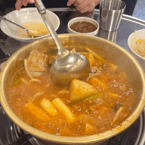  노원 닭볶음탕 맛집 종로계림닭도리탕원조 상계역점 마늘 듬뿍 양 푸짐