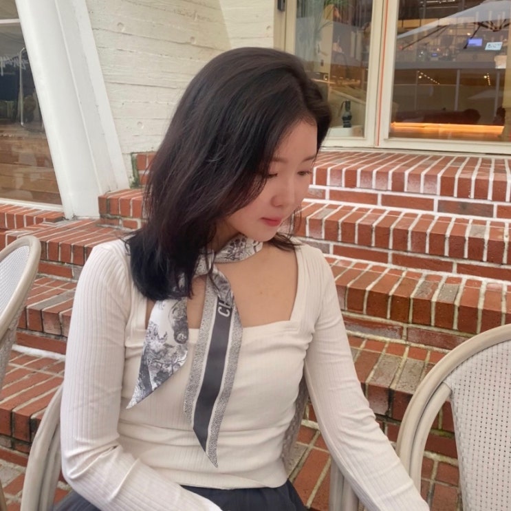  생일선물로 받은 ‘디올 미차스카프’ (디올 성수점 웨이팅, 착용샷)