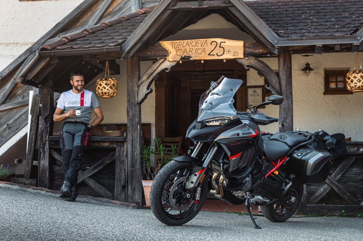  "Tour Your Way" 멀티스트라다 V4 그랜드 투어 / Ducati Multistrada V4 Grand Tour - 두카티 송도점 임재원