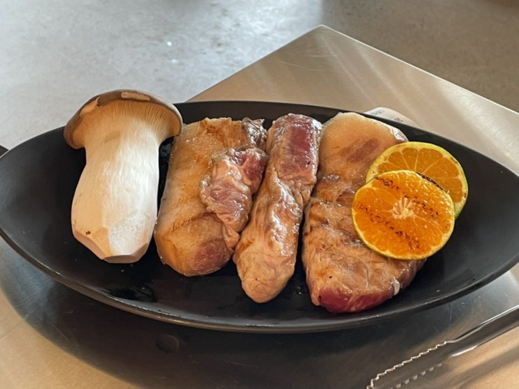  [제주 3박4일] 제주에서만 볼 수있는 귤밭뷰 흑돼지 맛집 서귀포 중문귤밭점 별돈별