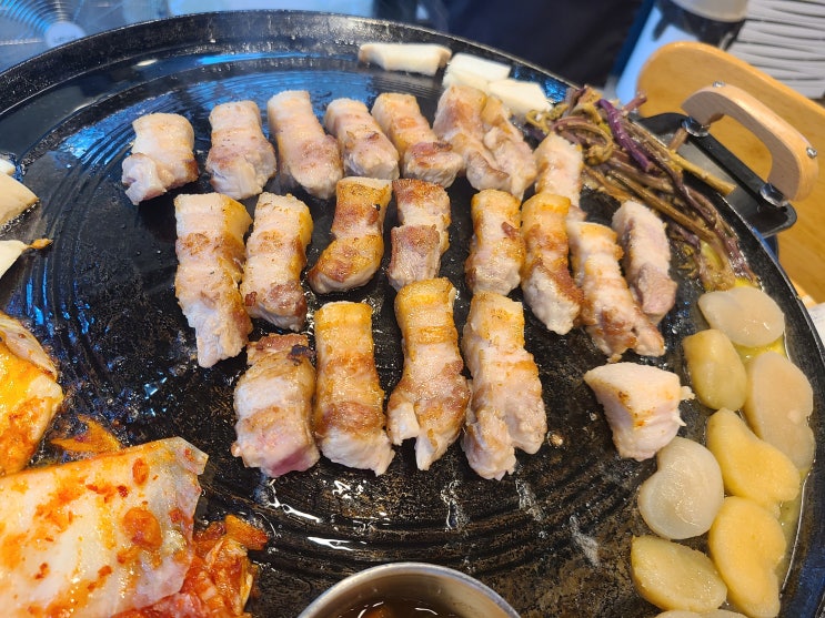  고기의 낙원, 청천동 고기집 '마포 생삼겹' 리뷰"