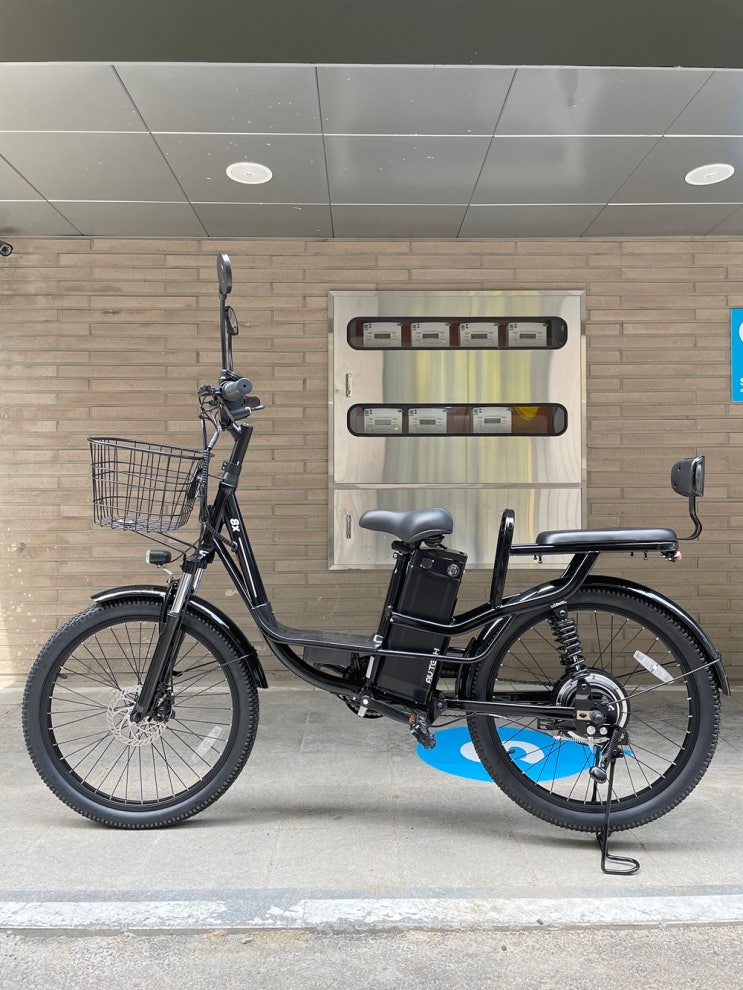 AU테크 이스테이션 삼성 배터리셀 일상용 전기자전거 스카닉 8X 전동자전거