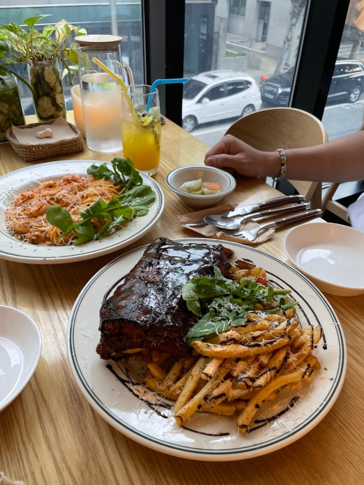  [연남동 /홍대 맛집] 초록초록한가게 퍼프오지코스트 / 주차Tip