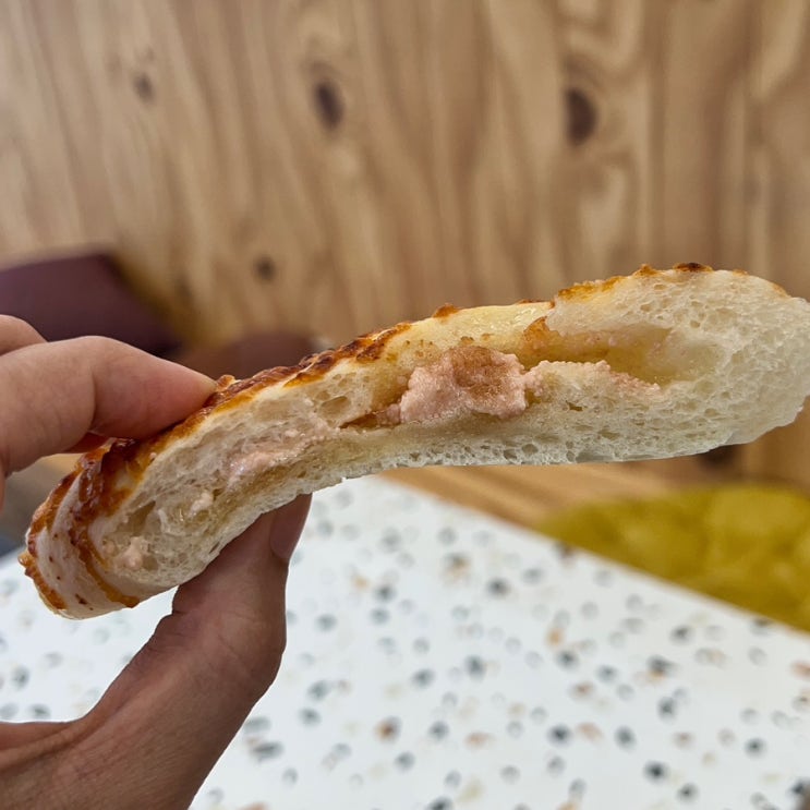  춘천 베이커리 카페, 밤식빵이 맛있는 남춘천역 빵집 온의동 베이커리