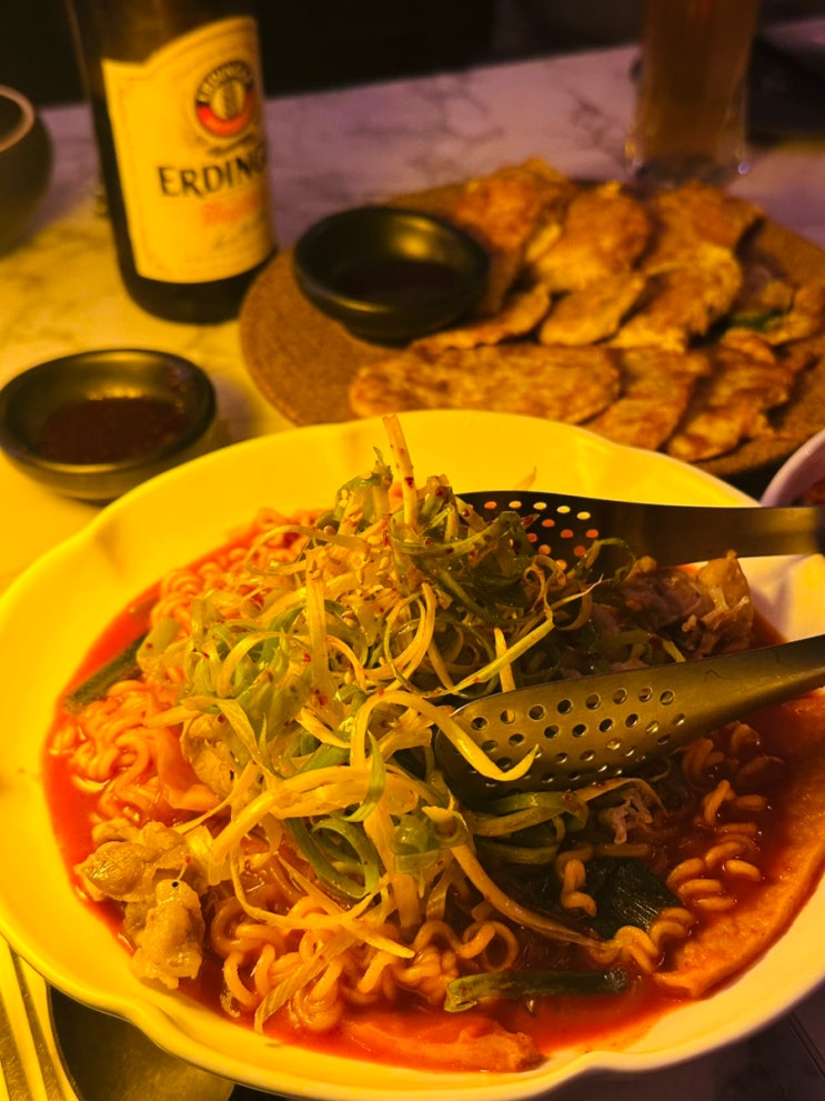  토론토맛집, 분위기 좋은 다운타운 한식당 Comma, Modern Korean Restaurant & Bar