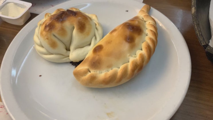  [부에노스아이레스여행] 부에노스 아이레스의 역사와 전통을 맛,  현지인들 맛집  La Junta de 1810