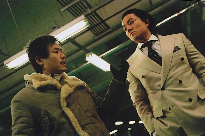 오래가는 놈이 강한 거더라. 오래가는 놈이 강한 거더라.