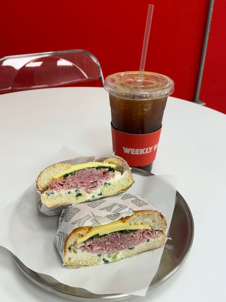  한입 가득 즐길 수 있는 베이글 샌드위치 맛집 위클리베이글 어린이대공원역점