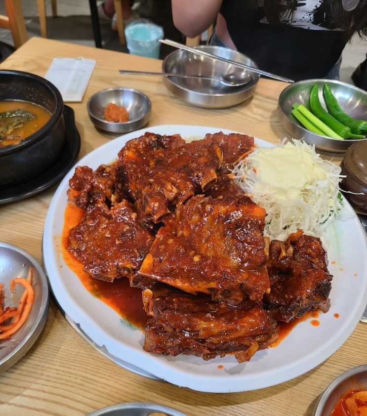  선릉 맛집 | 신동궁 감자탕 뼈숯불구이