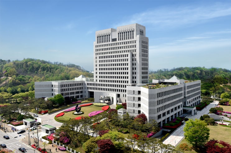 '계곡 살인' 이은해 무기<b>징역 확정</b>...<b>공범</b> 조현수 <b>징역</b> 30년