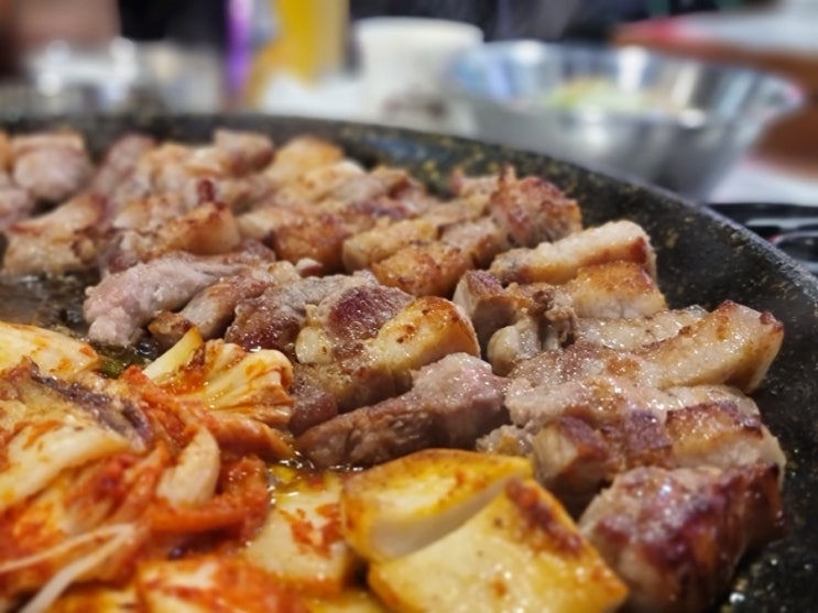 검단신도시맛집 돼슐랭! 구워주는 삼겹살과 우삼겹이 맛있는 검단삼겹살맛집에서 돼슐랭모둠 추천해요 검단신도시맛집 돼슐랭! 구워주는 삼겹살과 우삼겹이 맛있는 검단삼겹살맛집에서 돼슐랭모둠 추천해요