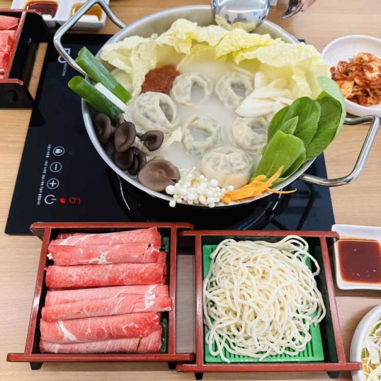  신동맛집 명동만두전골, 매탄권선역맛집 추천!