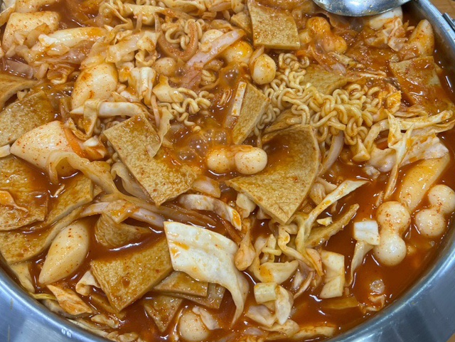  평택 분식 맛집 즉석떡볶이와 쫄면이 유명한 재홍분식