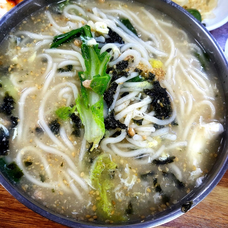  선선해진 날씨 뜨끈한 국물 그리고 칼국수 동대구역 근처 맛집 추천