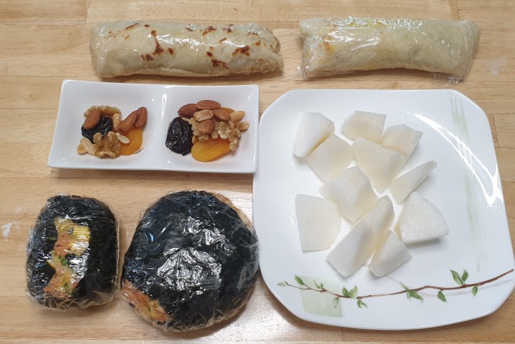  초간단 10분 냉파 요리_아이들 아침밥 대용 또띠아 치킨랩 쏘야 주먹밥 레시피