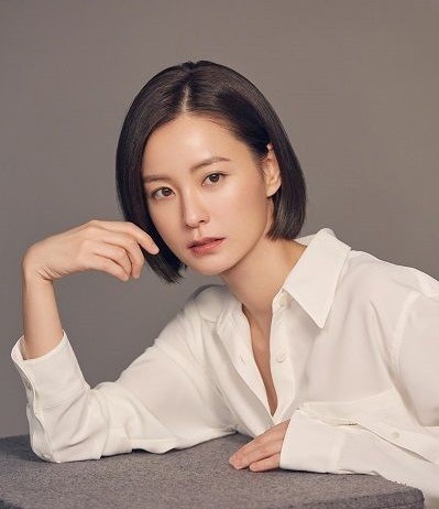 영화 정유미단발C컬펌 사각턱 보완 헤어스타일