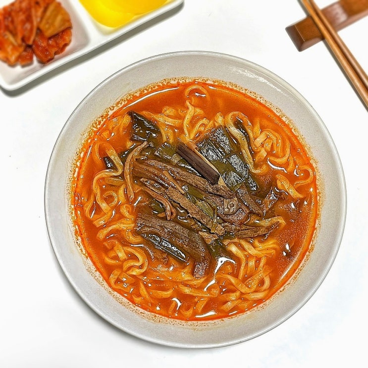 더미식 육개장칼국수 기숙사 간편식 밀키트 추천 더미식 육개장칼국수 기숙사 간편식 밀키트 추천