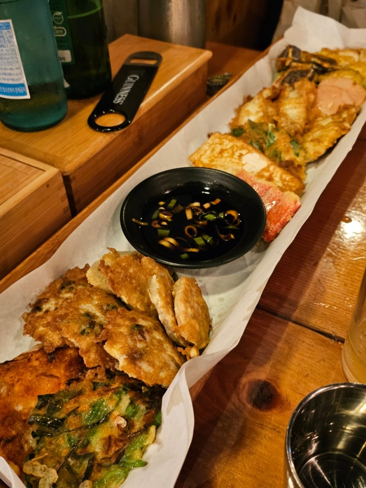  여의도역 비 오는 날 전 맛집 교동전선생