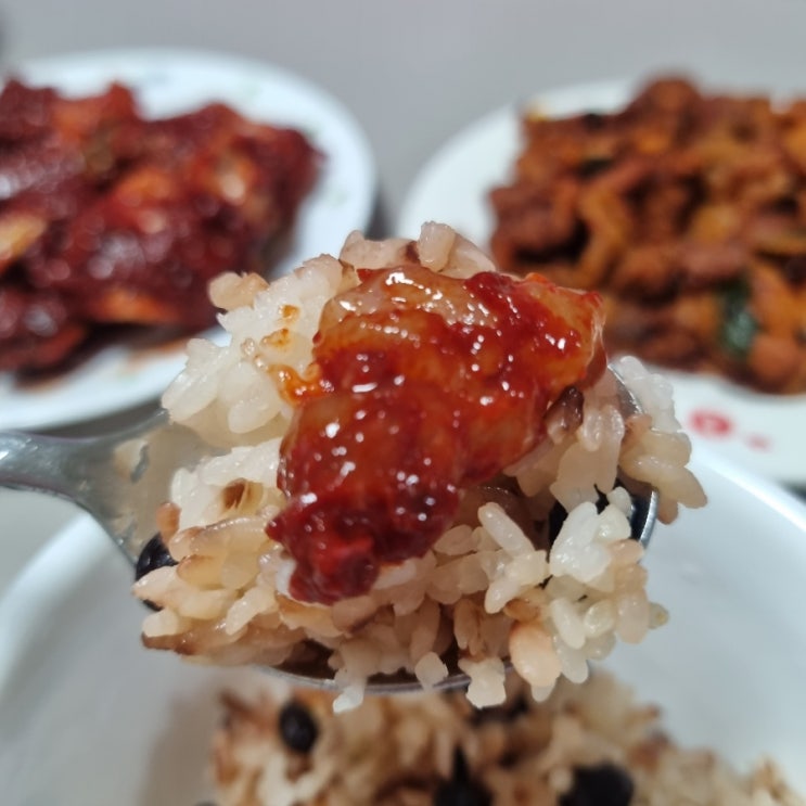 우리 식탁의 밥도둑 대표주자! 금호꽃게장 양념게장 우리 식탁의 밥도둑 대표주자! 금호꽃게장 양념게장