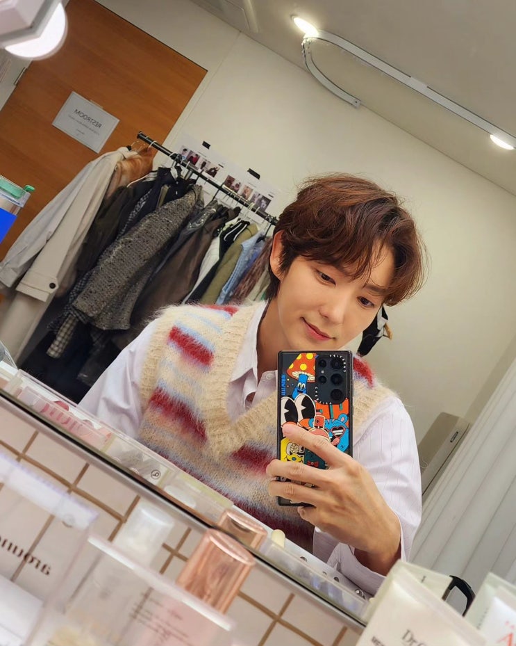 아스달 연대기 이준기 마르니 스트라이프 모헤어 니트 베스트 조끼 코디 정보 아스달 연대기 이준기 마르니 스트라이프 모헤어 니트 베스트 조끼 코디 정보