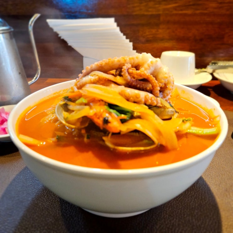  국제요리대회 금상! 성북동 중식 맛집 중식당 한원에서 낙지해물짬뽕과 수제군만두