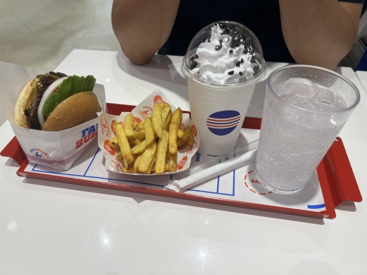  폴트버거 메뉴 추천 키즈세트도 있어요