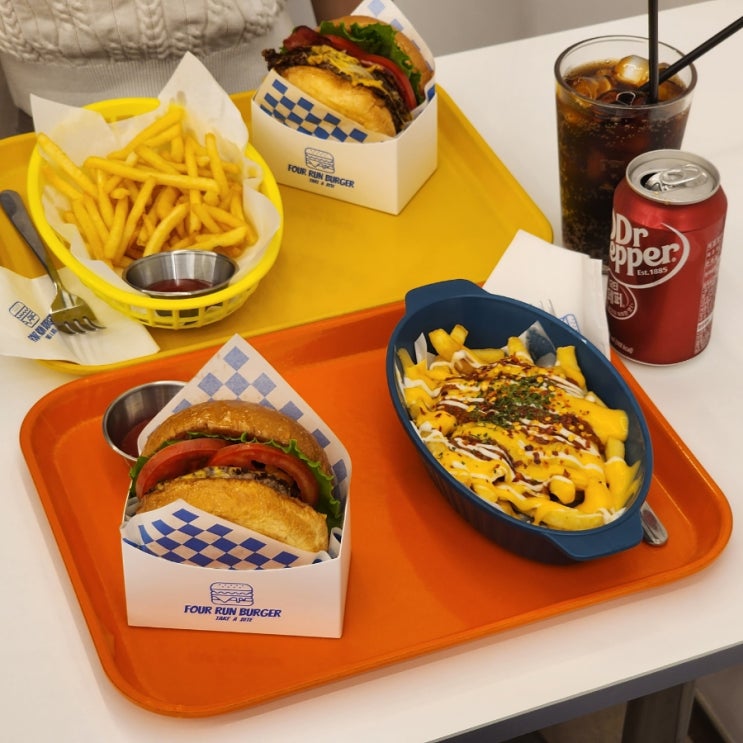  수원 성균관대 근처 천천동 수제버거 맛집 '포런버거'