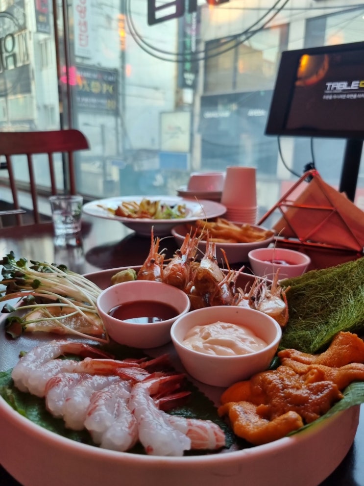  [압구정 안주 맛집] 단새우니와 한우육회의 환상 콜라보가 돋보이는 청담 핫플레이스 압구정 유케집 만족후기.