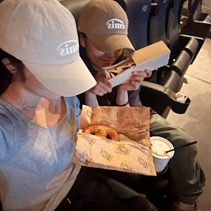 젊은 9월 섬네일