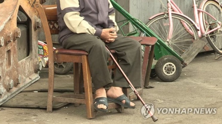 고독사·빈곤·질병에 노인은 괴롭다..양질의 일자리 어디없나요 고독사·빈곤·질병에 노인은 괴롭다..양질의 일자리 어디없나요