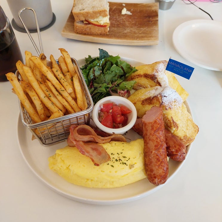  연남동 브런치 카페 맛집 마나올라나