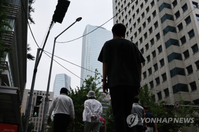中부진에 고유가까지…韓 경제 '저성장' 현실화되나 中부진에 고유가까지…韓 경제 '저성장' 현실화되나